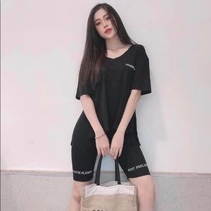 Set clothing